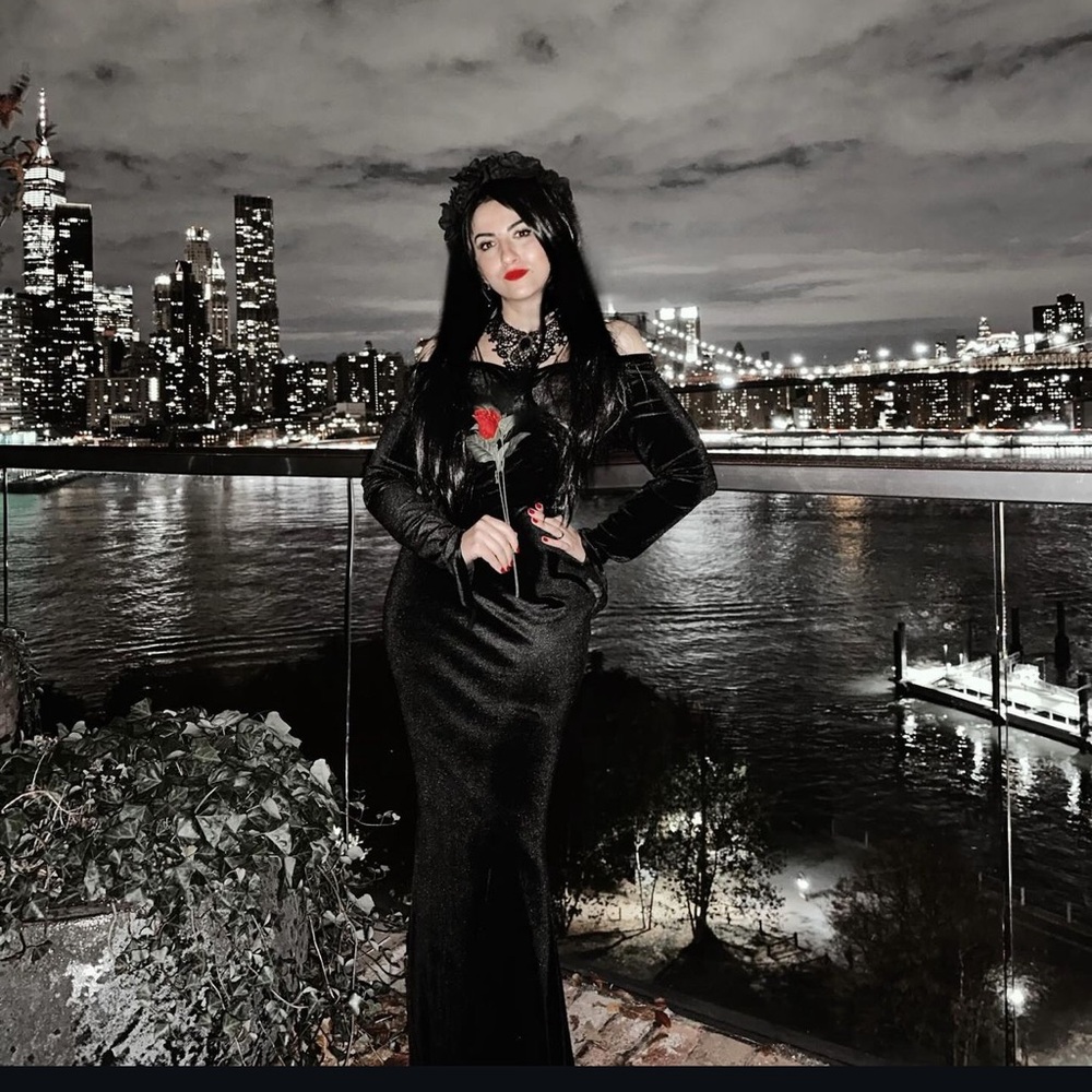 Morticia Adam’s costume